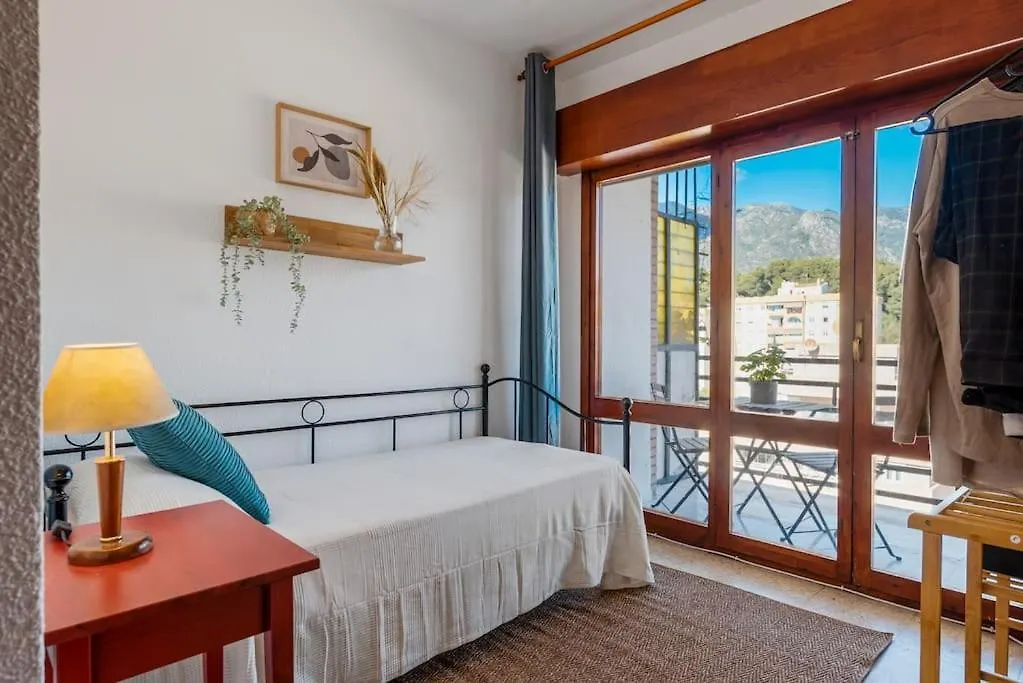 Central Beach Apartment With Free Parking And Pool Marbella