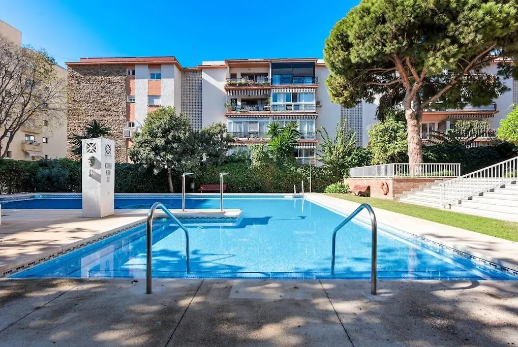 Central Beach Apartment With Free Parking And Pool Marbella Spain