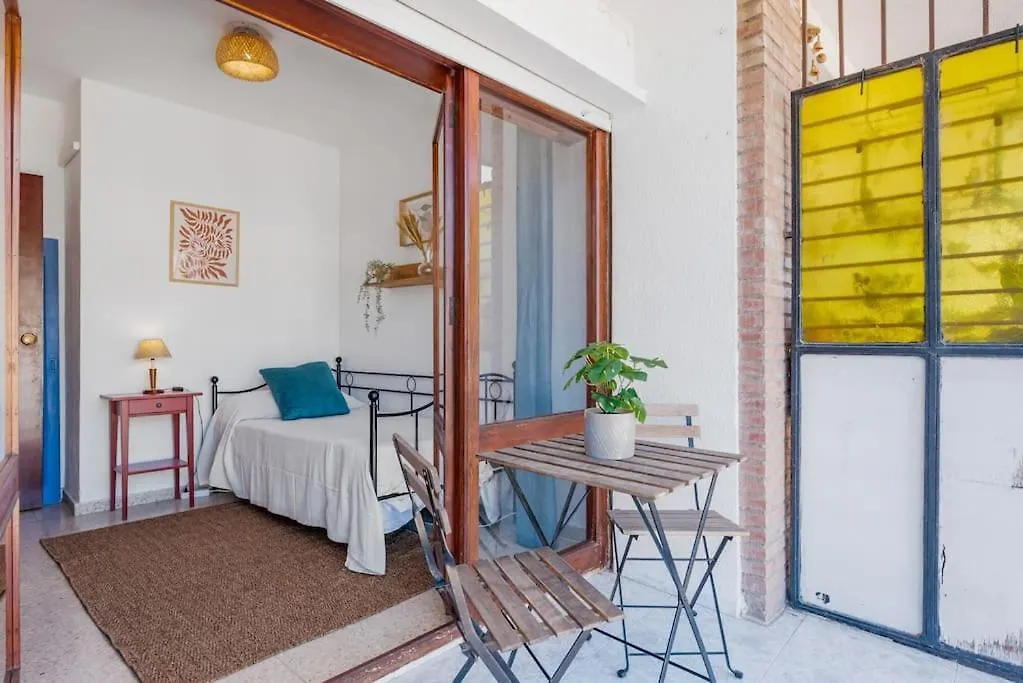 Central Beach Apartment With Free Parking And Pool Marbella