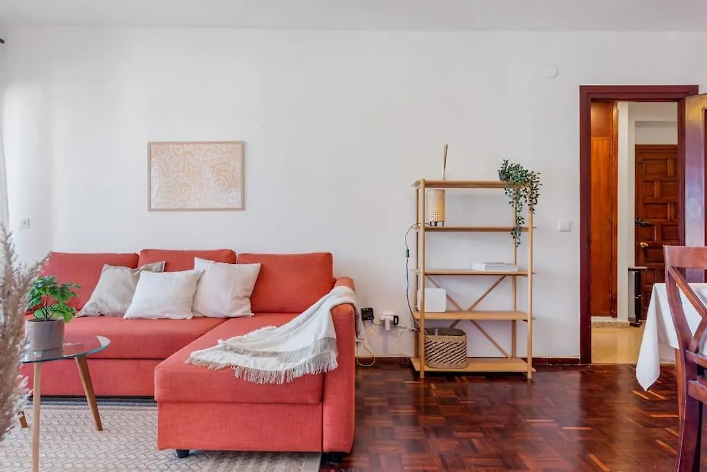 Central Beach Apartment With Free Parking And Pool Marbella Spain