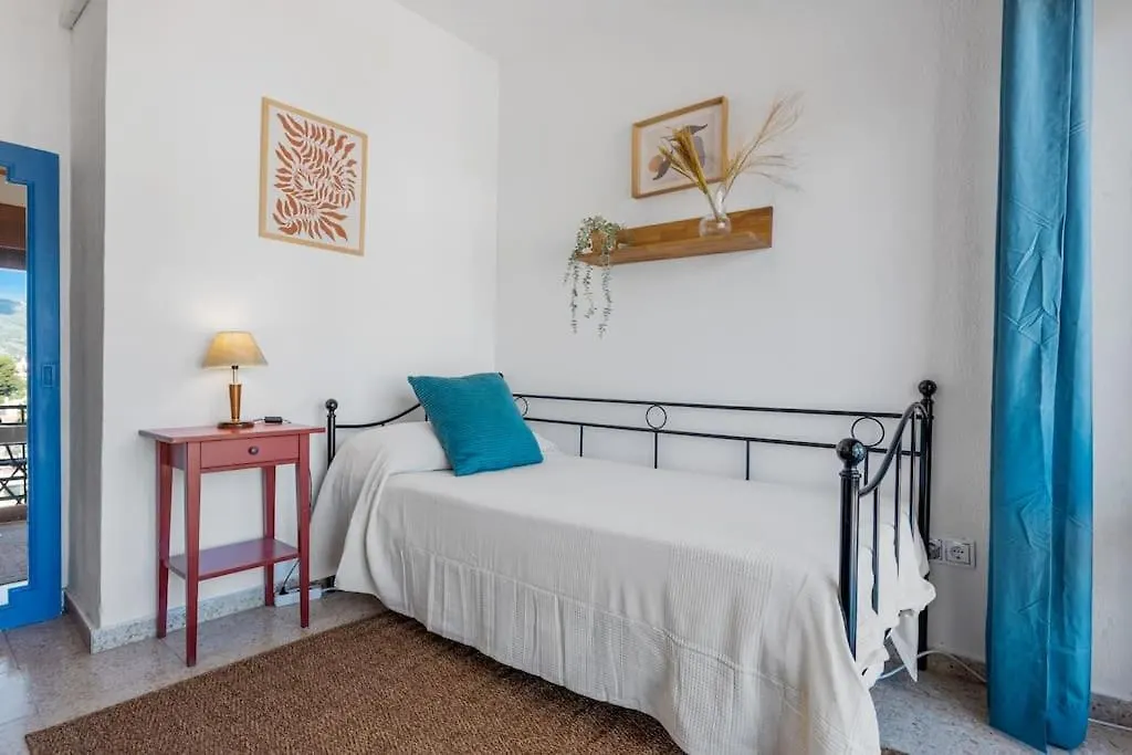 Central Beach Apartment With Free Parking And Pool Marbella Spain
