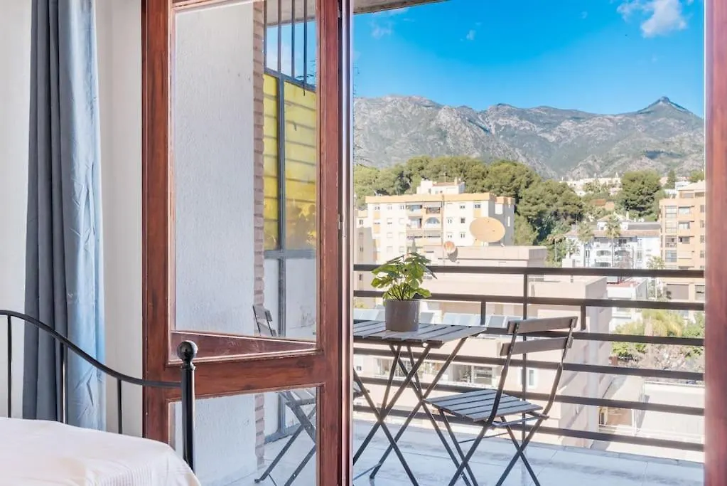 Central Beach Apartment With Free Parking And Pool Marbella