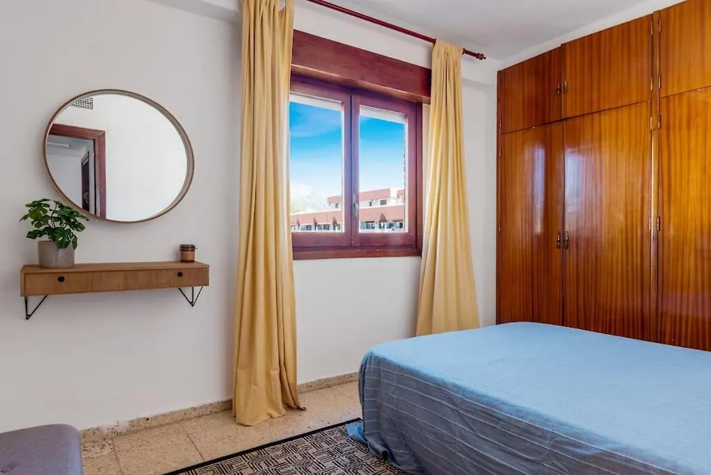 Central Beach Apartment With Free Parking And Pool Marbella Spain